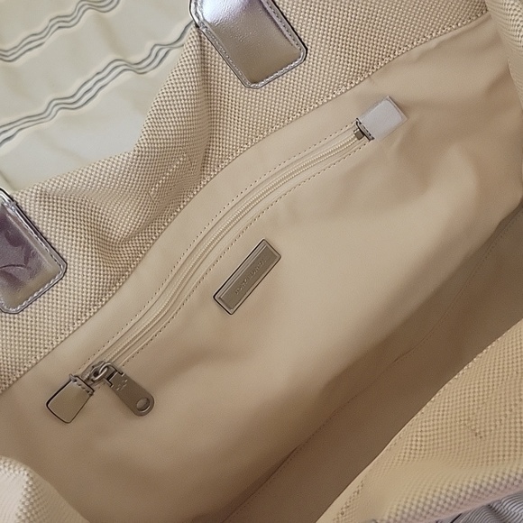 ‼️PRICE SLASHED‼️ NWOT Tory Burch Large Woven Tote. Great for Spring and Summer! - Picture 7 of 8